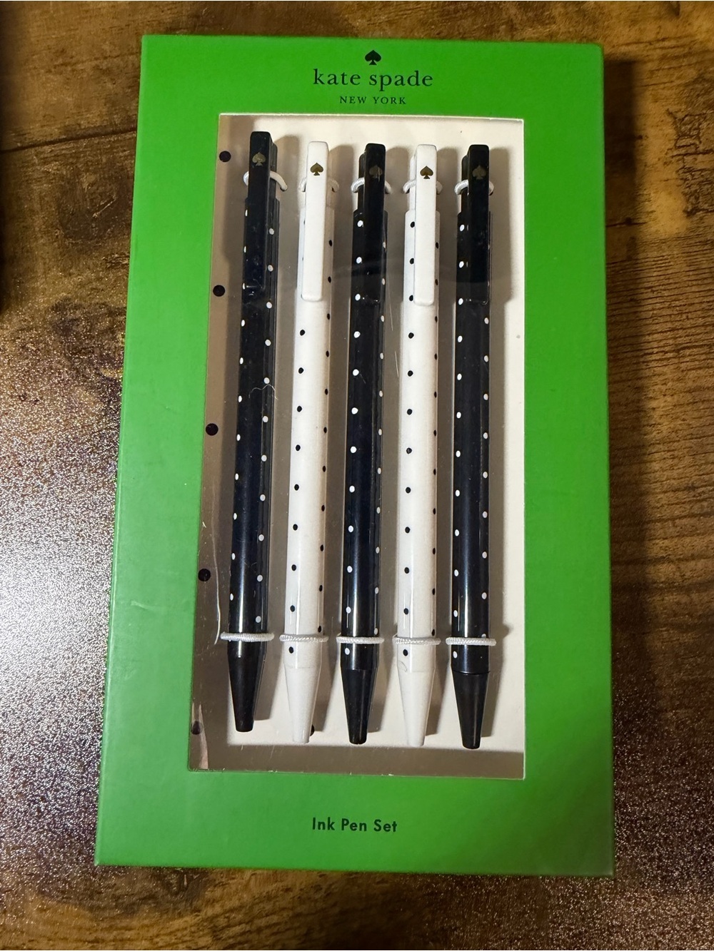 Kate Spade Pen and Paper Set. NWT - Picture 2 of 5